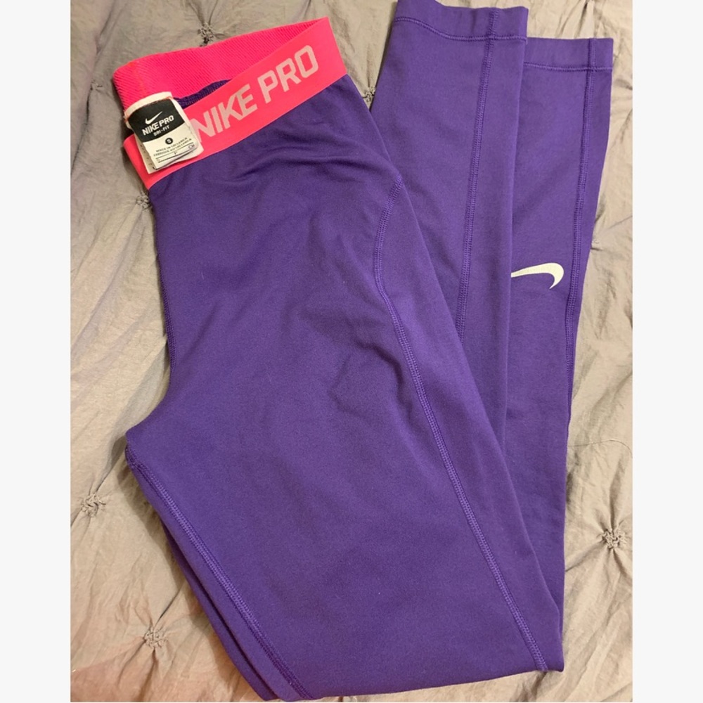 Nike workout leggings